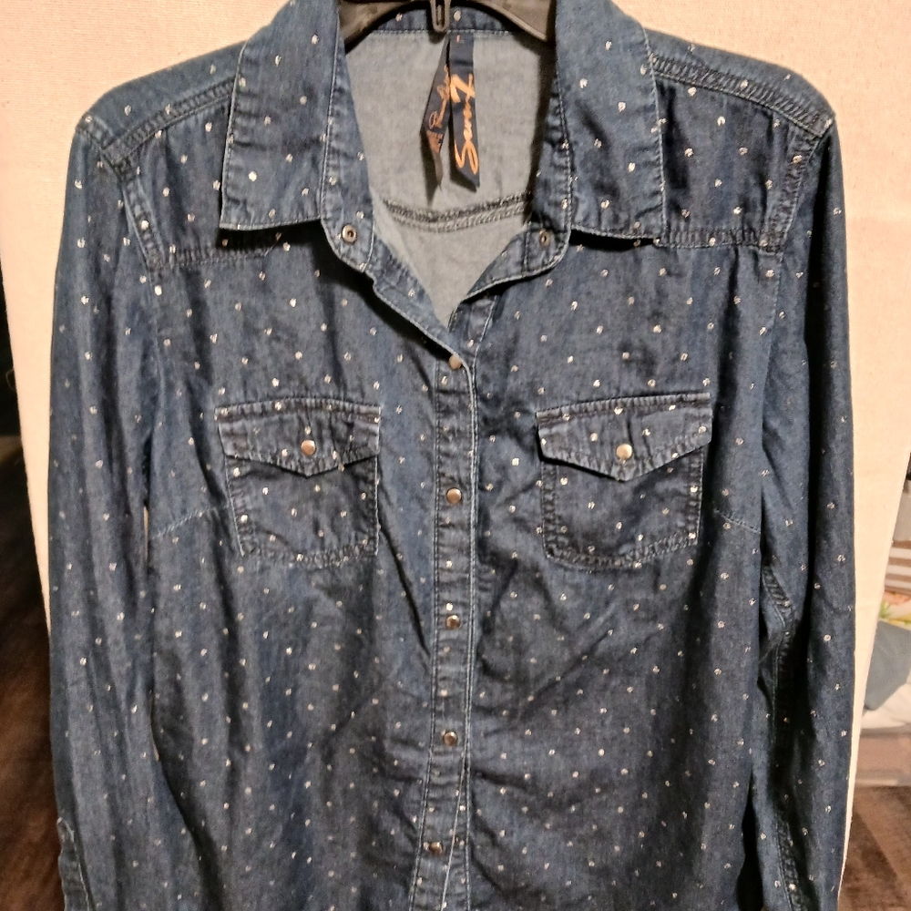 Long sleeve denim shirt